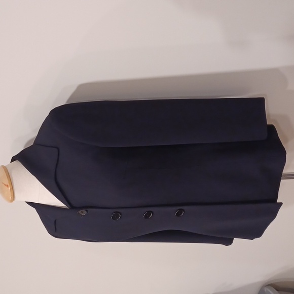 Tahari Vintage 4 Button Tailored Blazer- Sz. 6 - Picture 4 of 14